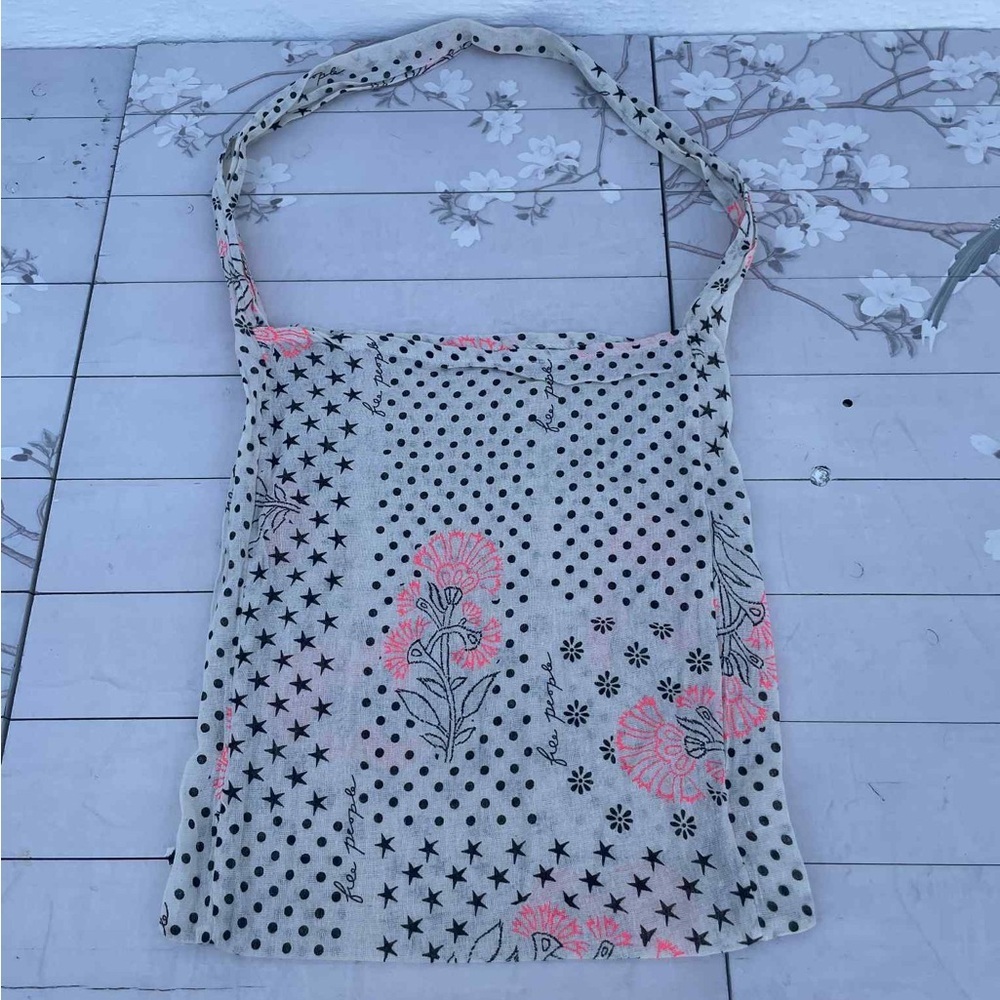 Free People Cream and Pink Floral Shoulder Bag